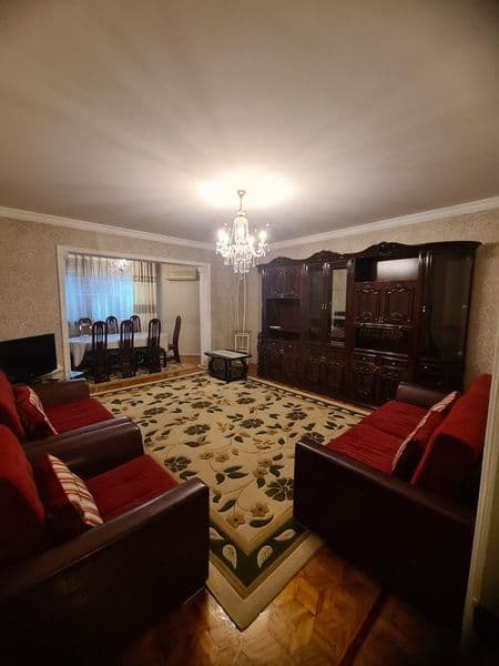 На долгосрочной основе сдается в аренду 4-х комнатная кварти