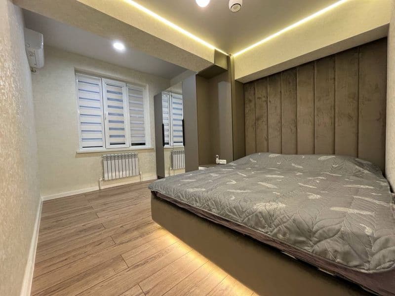 Сдается в аренду квартира на Ц5.<br />
<br />
1*2/2/4. 43 м2