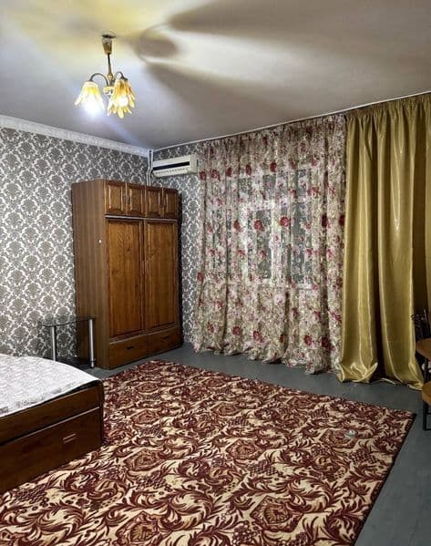 Срочно сдаётся квартира на Рисовом базаре рядом Магнит <br /