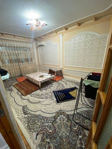 Kvartiraga qizlani olamiz sebzor <br />
Tel: 93-673-42-52