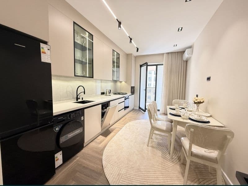 Сдаються Абсолютно Новые 2 идентичые квартиры на 10 и 11  эт