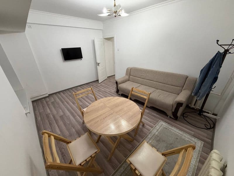 Мирзо Улугбек массив фруза <br />
2 комнатная <br />
2 этаж< — фото 3