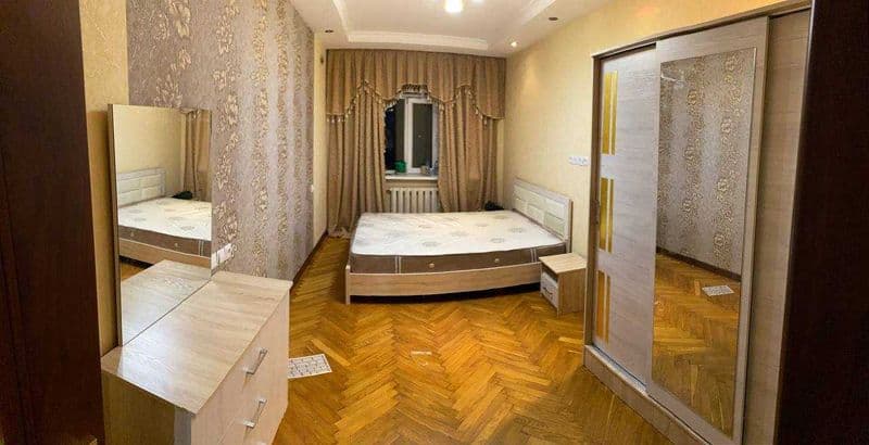 Сдаётся двухкомнатная квартира с хорошим ремонтом, на Ц13, О