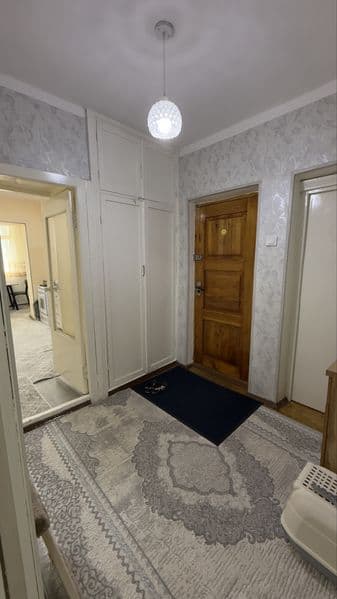 Arendaga 2 xonali kv<br />
Uy: shaxsiy<br />
Atrofda maktab,