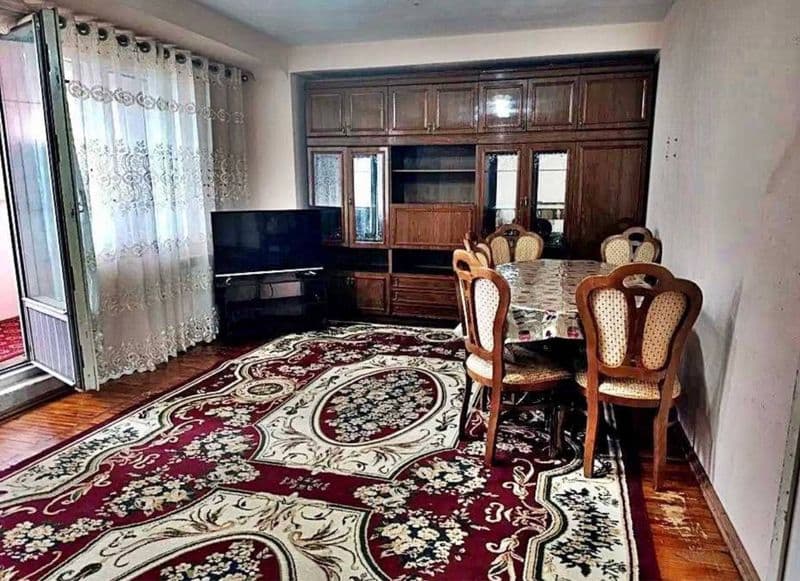 Дархан <br />
Метро Хамид Алимжан<br />
<br />
2х комнатная 