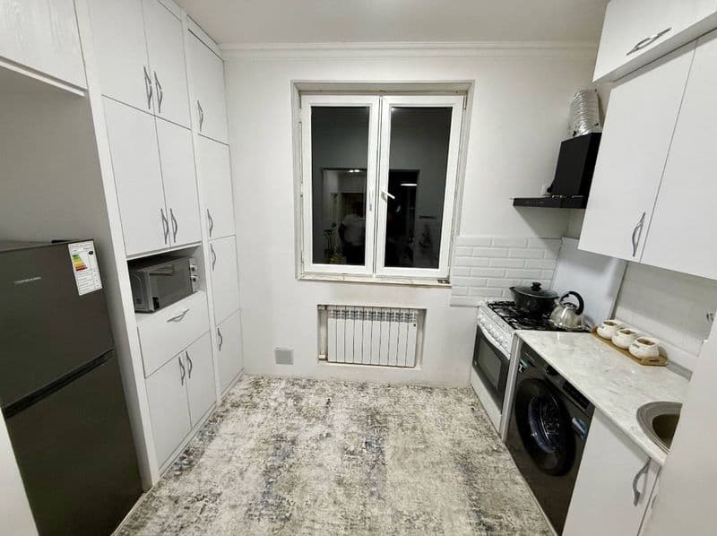 Корасув 1<br />
2/5/5<br />
63 м2<br />
500$<br />
957471945 — фото 3