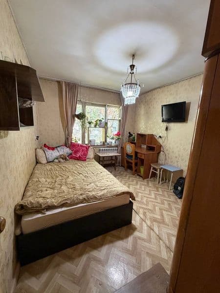 Аренда чиланзар 8. Трёх переделанная на четырех.  Балкон 2*6