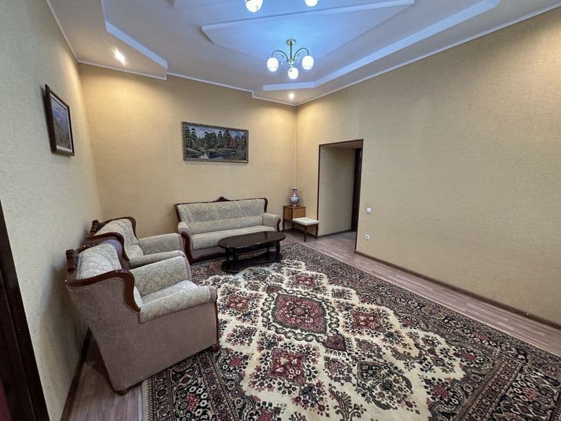 Улица Бобура, в аренду 2 комнатная квартира. Центр города, Я — фото 2