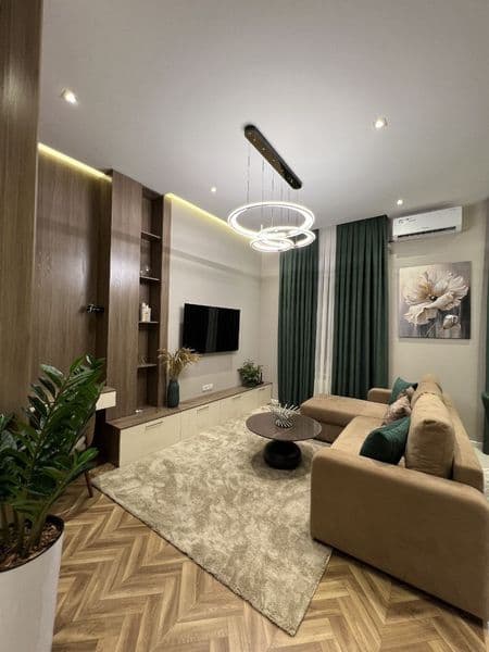 Аренда Новостройка Ц 2<br />
Евростудия 60кв.м<br />
Посудом