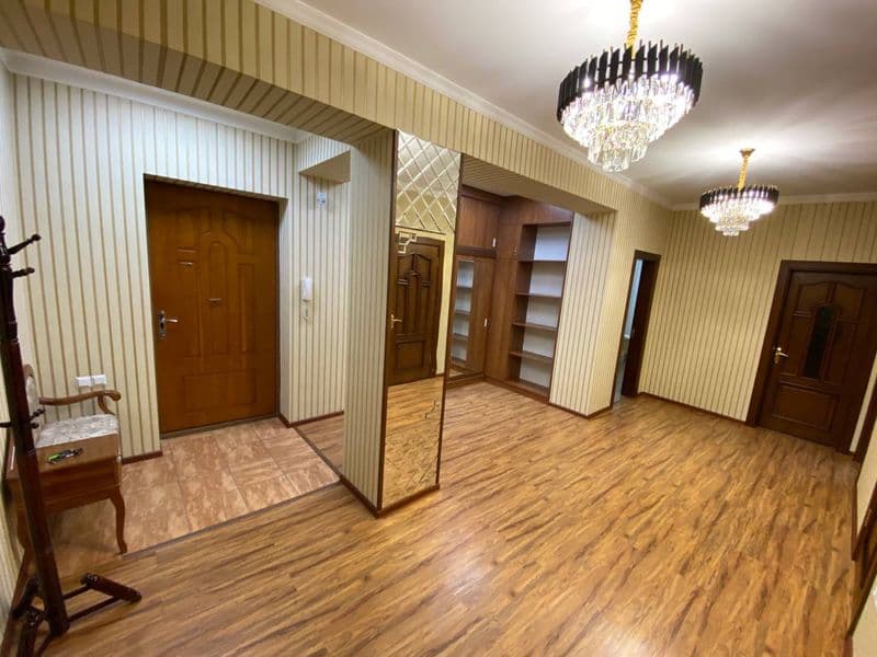 Мирабадский район<br />
Улица Тараса Шевченко<br />
Gabus<br