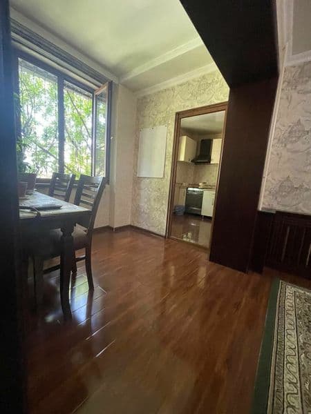 Квартира светлая тёплая.  Всё имеется  . Кирпич  балкон2х6.  — фото 3