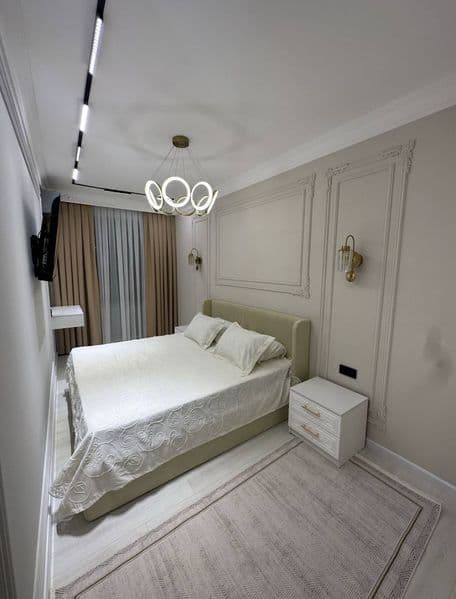 #4хКом Ц-1  Бон Кафе 4/3/4<br />
Квадрат:100<br />
Цена:1600