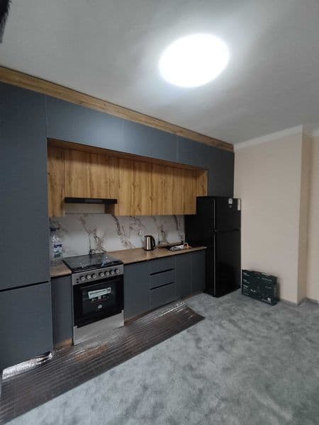 Сергили, 7-квартал, эски 251-АТС биноси урнида курилган уй. 