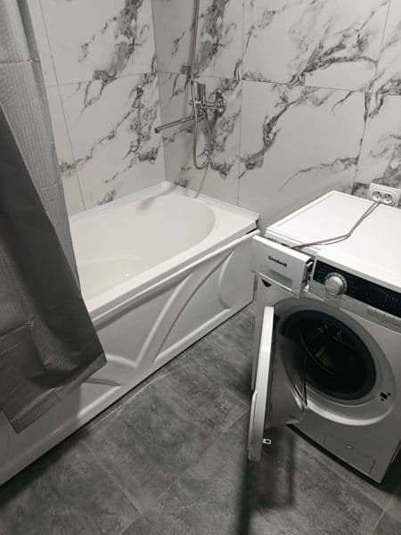 2 хонали хамма шароитлар билан, Чоштепа метро ёнида.<br />
<