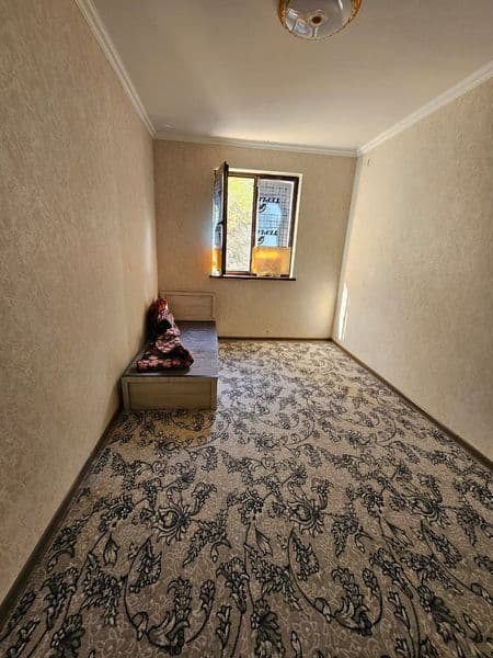 Chilonzor tumani Chilonzor metro ha yaqin yerda<br />
2 xona