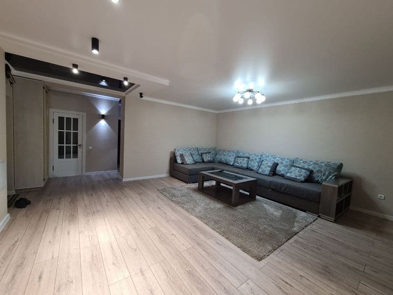 Ц-1 за кафе Бибигон рядом экопарк<br />
3-комн 2-этаж 4-этаж — фото 2