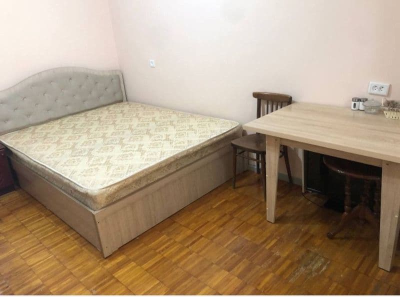 Sharoitlari : haladenlk,kirmoshina,sevt,<br />
Javon,yumshoq