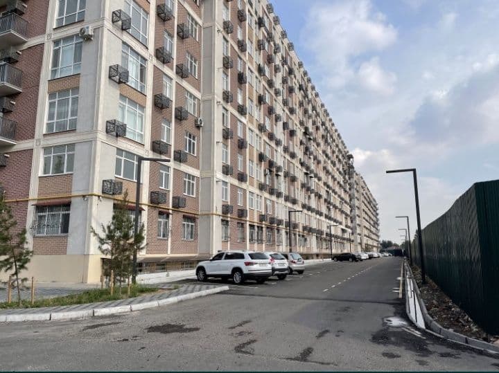 Срочна квартира  арендага берилади йанги навастройга техника