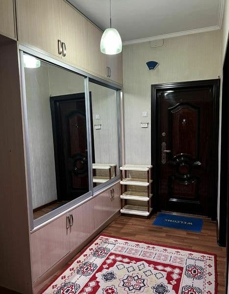 Ибинсино  3/5/9    350$  хама шароити бор   ойлага  +9989074