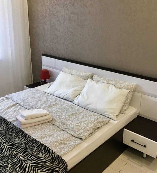 К вашему вниманию рады представить 2х комнатную квартиру на 