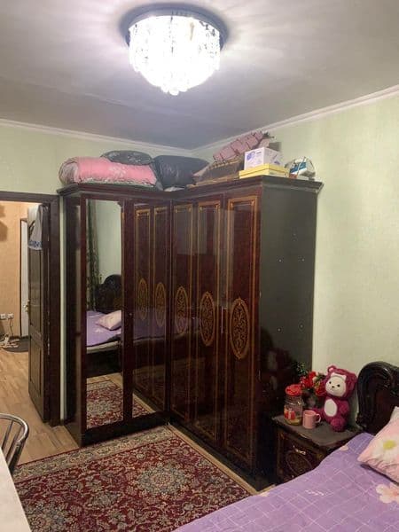 Sheriklikga 1 ta bola olinadi Srochna!!! jami 3 xonali uyda 