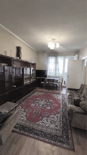 Чиланзар 16<br />
3х комнатная/2этаж/4<br />
Цена 500 уе + к