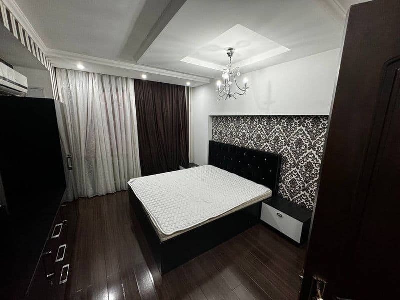 Квартира находится в центре города рядом с Джуманджи рестора — фото 4