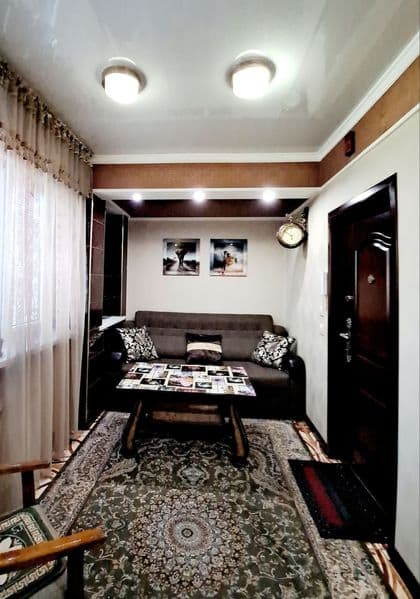 Сдаётся Чиланзар 1 квартал<br />
2 комнатная <br />
3 этаж<b — фото 4