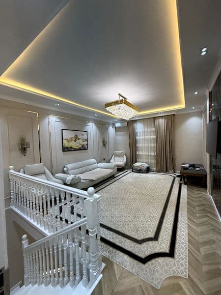 Сдаётся двухуровневая квартира (дуплекс) 96 м², этажи -1 и 1