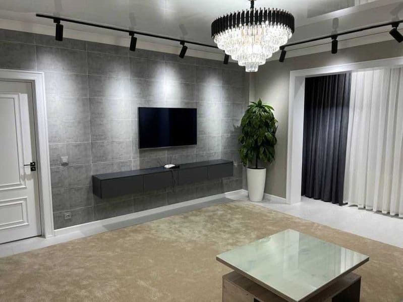 Район: Мирабадский<br />
Адрес: Нукус<br />
Ориентир: Бутик 