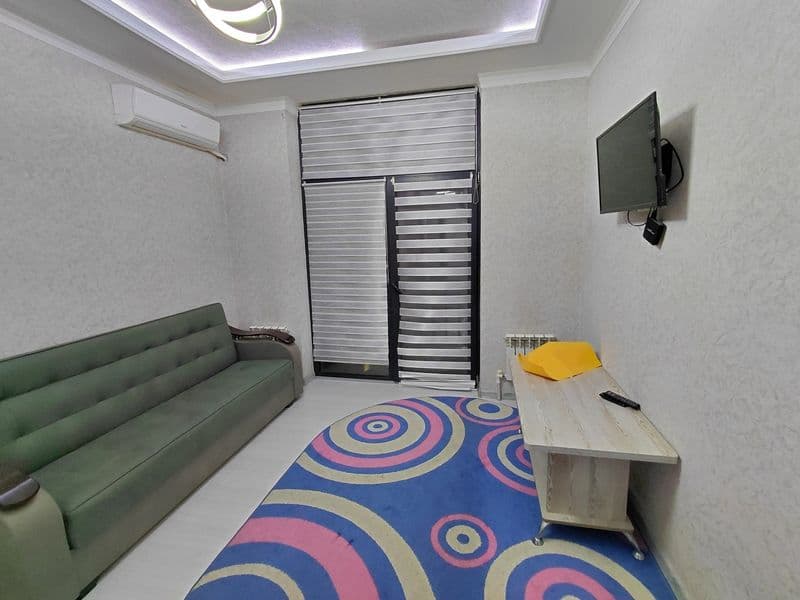 Срочно  Сдаем 2-комнатная <br />
ЖК Соларист <br />
Новостро