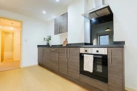 Сдается новая квартира в центре города с современным ремонто — фото 2