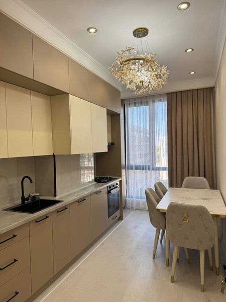 Жилой комплекс: Parkwood<br />
Комнат:  2<br />
Этаж: 9<br /