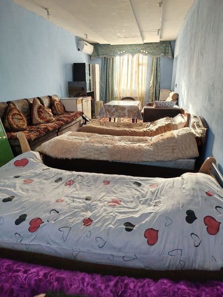 Sergili dehqon bozor yonida o'qiydigan ishliydigan ayol qizl — фото 4