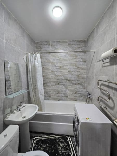 Яшнабадский район <br />
ЖК Ассалом Хаво<br />
Комнат 3<br /