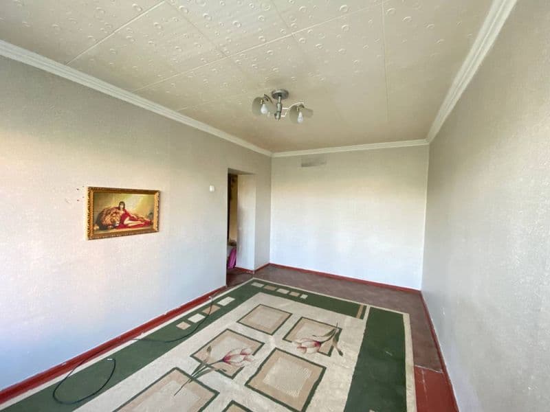 Звоните по телефону более подробно объясним о квартире <br /