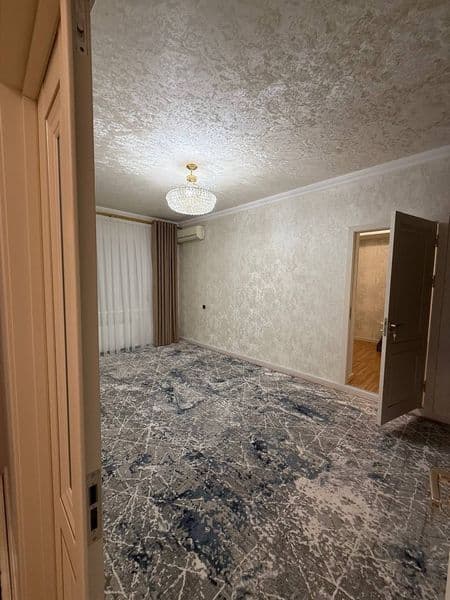 Yakkasaroy t.Boshliq mahallada yangi remontdan chiqgan 2 xon