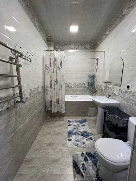 Yakkasaroy tumanida, Oybek metrosi yonida 2 xonali shinam va — фото 4