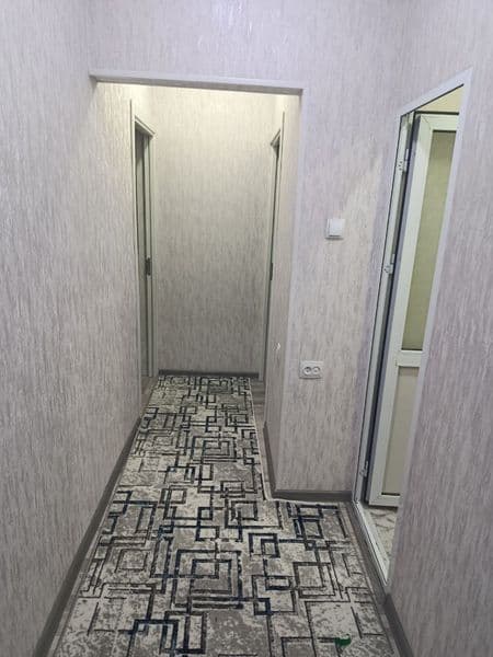 Юнусобод 2-кварталда, Шаҳристон метро ва Универсам бозори ўр