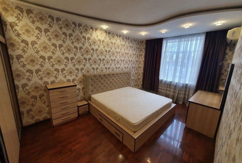 Arenda GRAND MIR HOTEL<br />
4xona<br />
3-etaj<br />
9-etaj