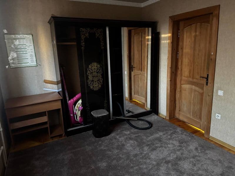 Район: Чиланзар <br />
Кўча: Чилонзор Ц квартал <br />
Мўлжа — фото 5