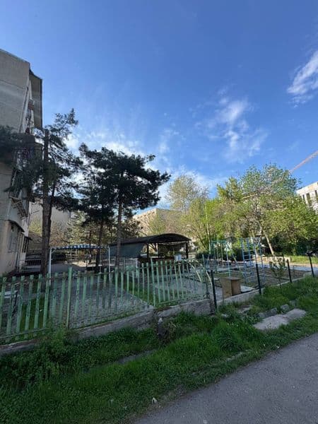 2/2/4 Дархан-3 !<br />
Ориентир метро Пушкинская !комнаты ра