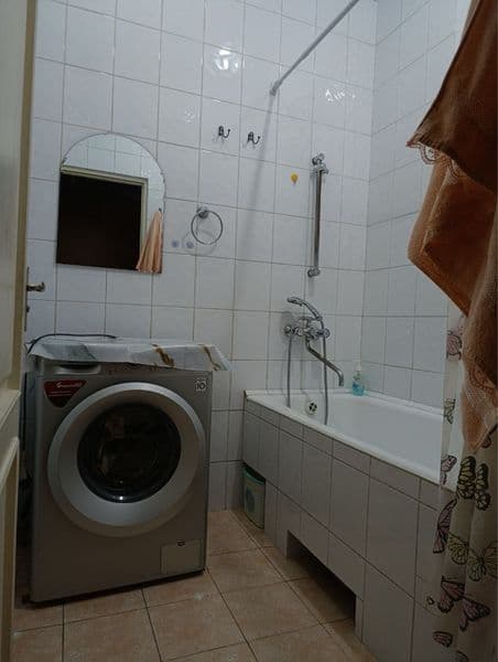 сдам очень уютно большую трех комнатную  квартиру на втором  — фото 2