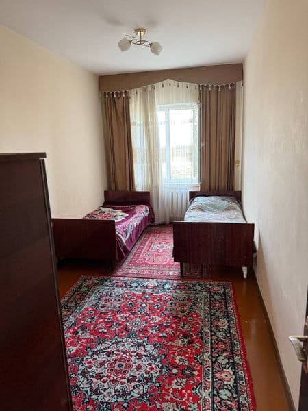 Ўқийдиган ишлийдиган уйни озода тутиб шовқин қимидиган ҚИЗла — фото 2