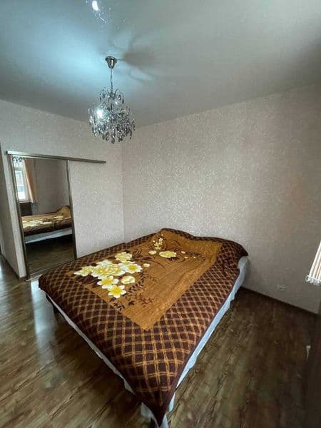 Eski Amerika elchixonasi ruparasidagi yo'l yoqasidagi uy. M. — фото 2