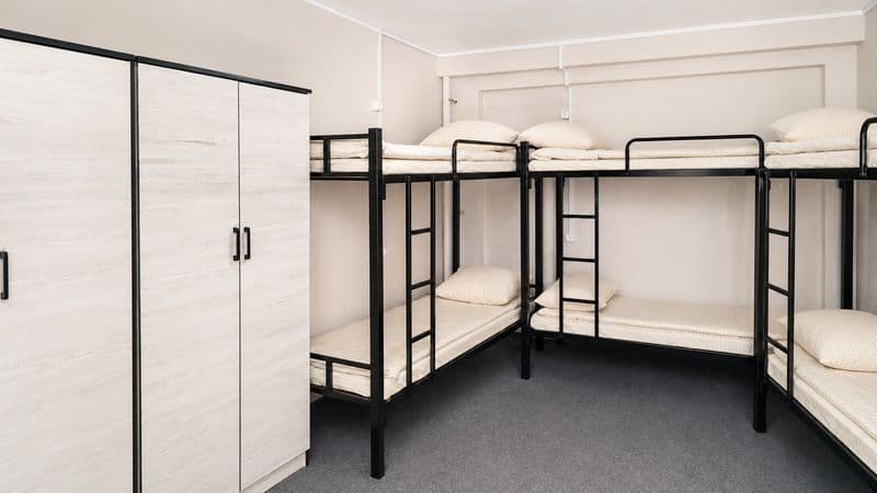 Политехника ва Миллий университетига жуда якин жойда жойлашг