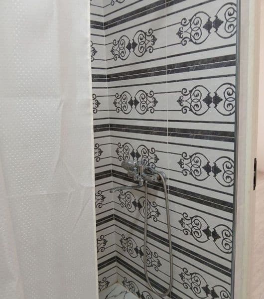 Maksim Gorkiy" (B.I.Y) metrosining chiqishida.<br />
Uy hola — фото 3