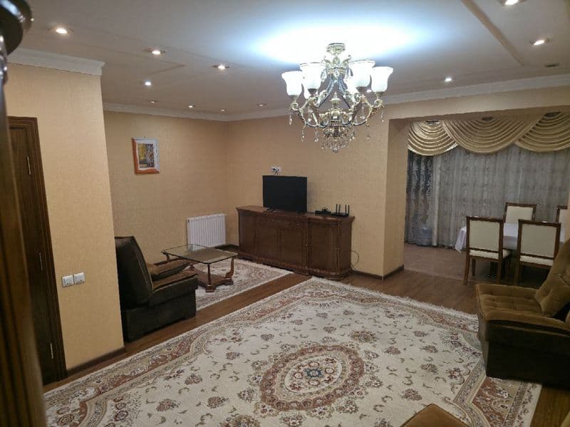 Улица Шахрисабз 3/79-квартира сдаётся в аренду.<br />
<br />