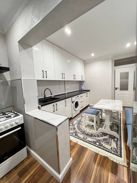 Срочно сдаётся квартира на метро Новза , с ремонтом с мебель