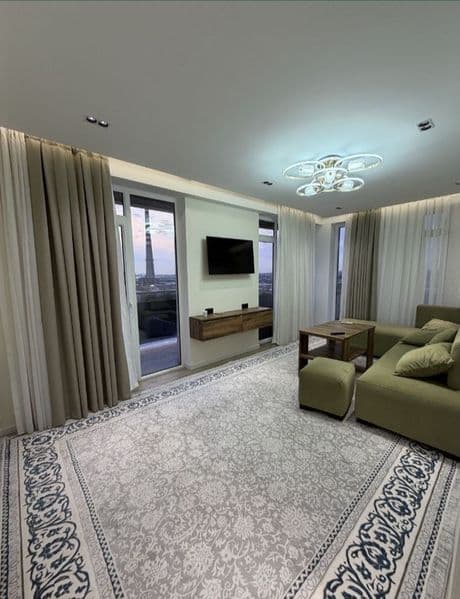 НОВОСТРОЙКА <br />
Район: Юнусобод 6-квартал<br />
Ор-р: Аме